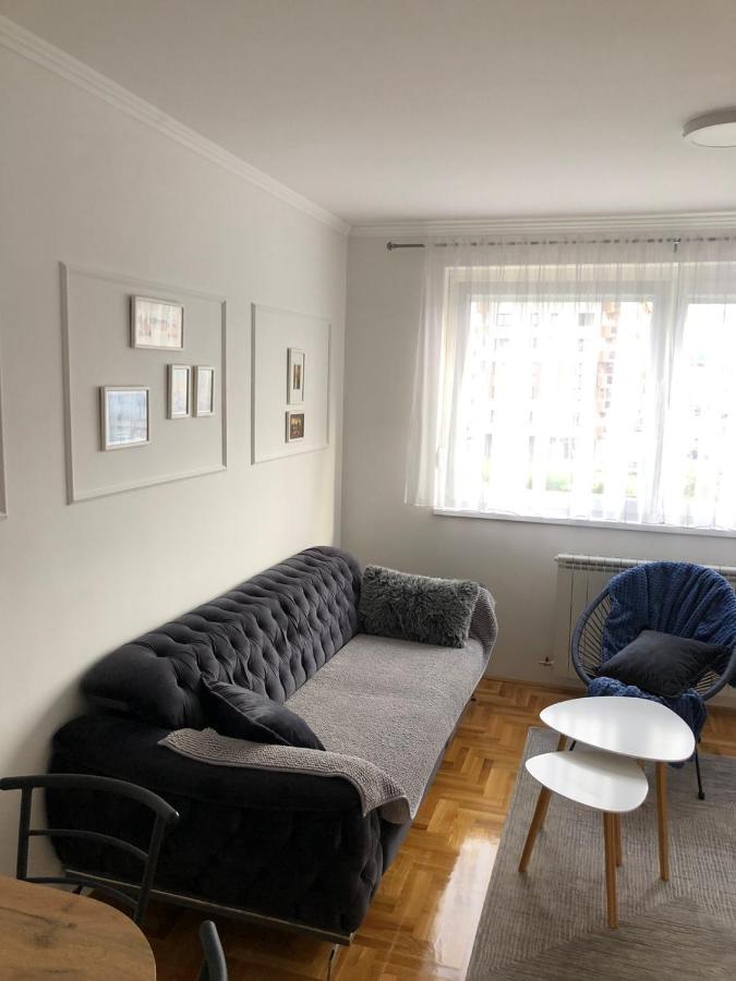 Apartman Ml Lukavica Exterior photo