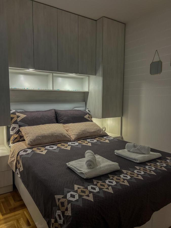 Apartman Ml Lukavica Exterior photo