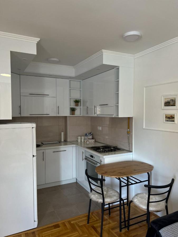 Apartman Ml Lukavica Exterior photo