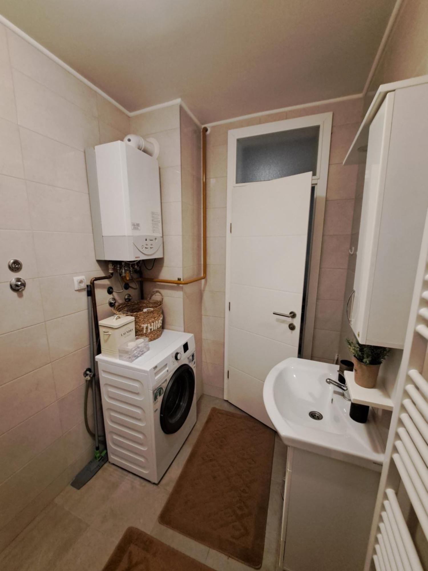 Apartman Ml Lukavica Exterior photo