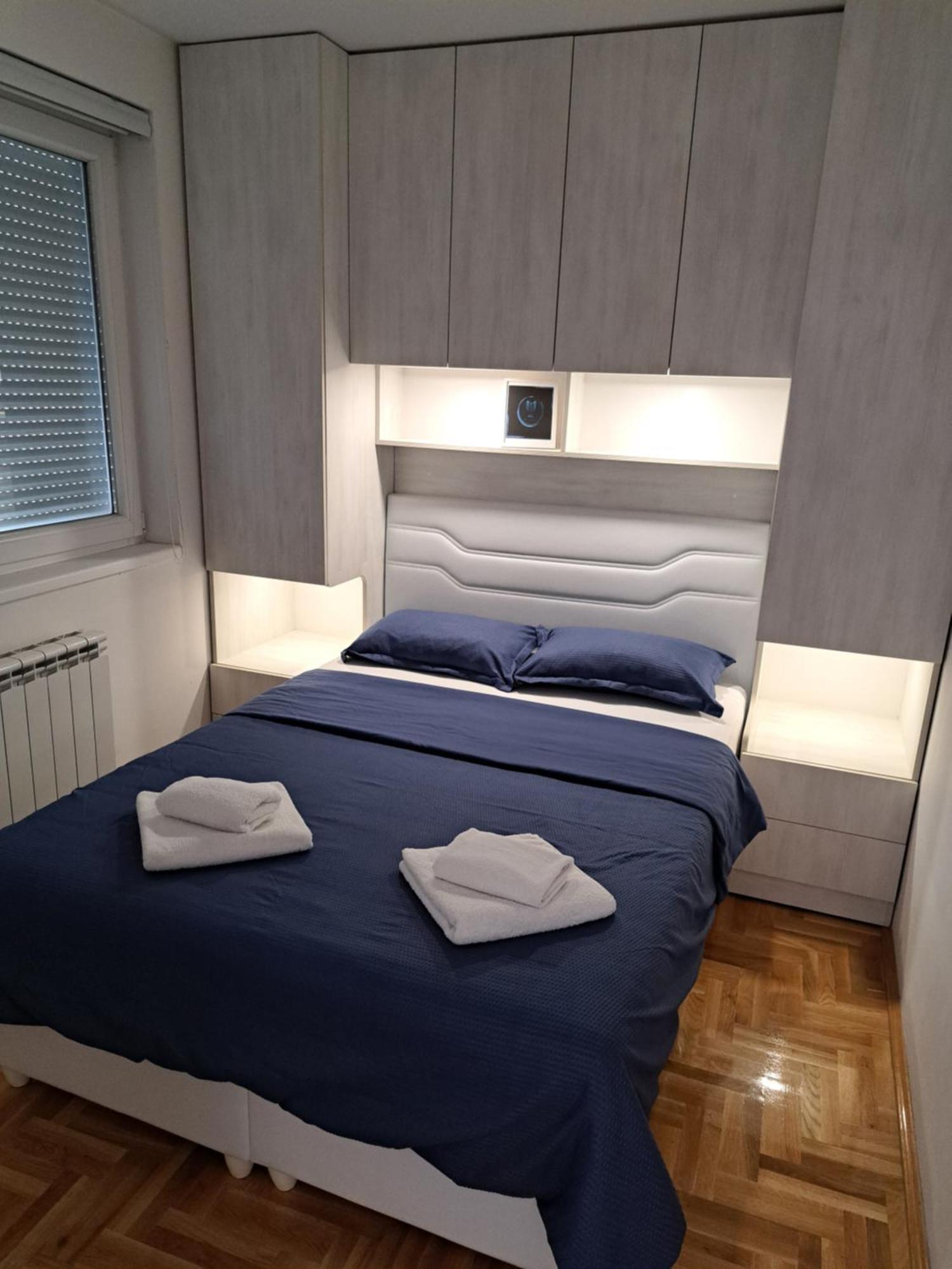 Apartman Ml Lukavica Exterior photo